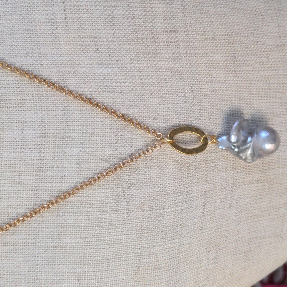 Baroque Platinum Gray Pearl Pendant Necklace.  Gold Plated Chain. New, Genuine